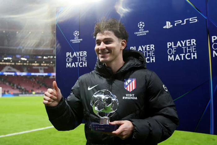 STAR SPORTS-巴萨欢迎阿尔瓦雷斯表态但设1亿欧转会费上限|巴塞罗那|马竞|托特纳姆热刺|马德里竞技|球员_新浪体育_新浪新闻